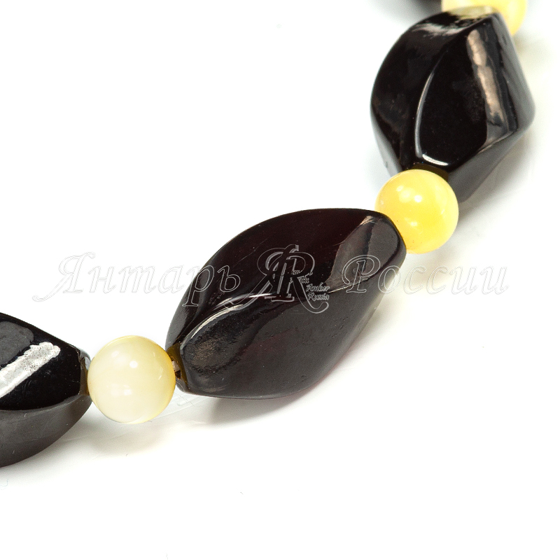 Браслет янтарь